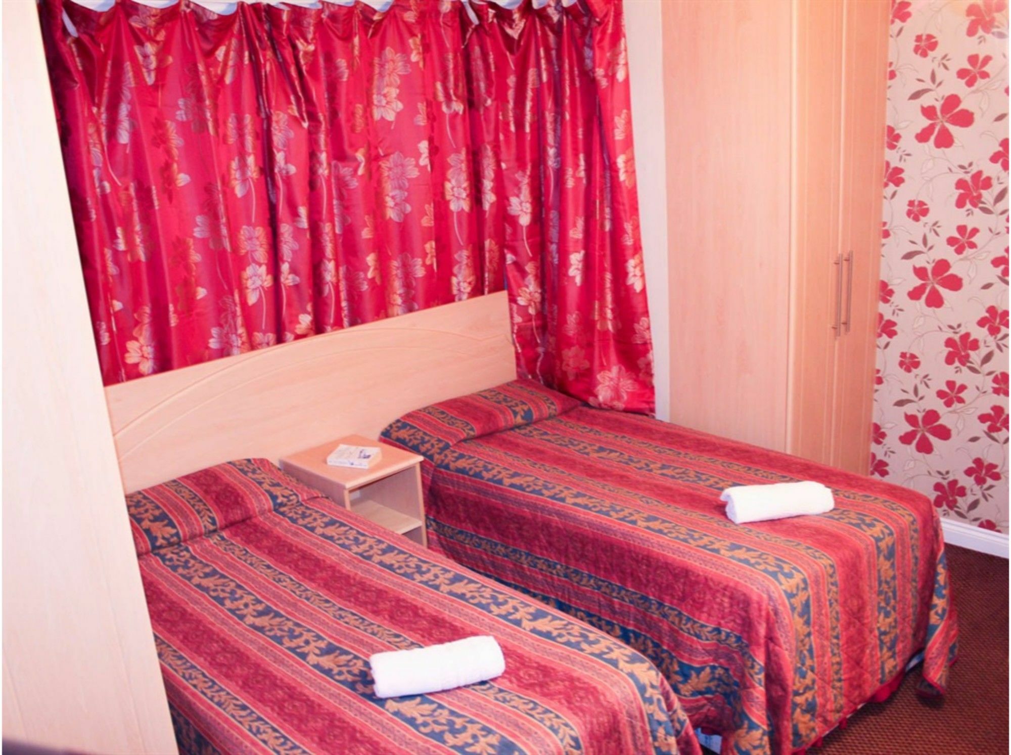 Lampton Guest House Hounslow Buitenkant foto